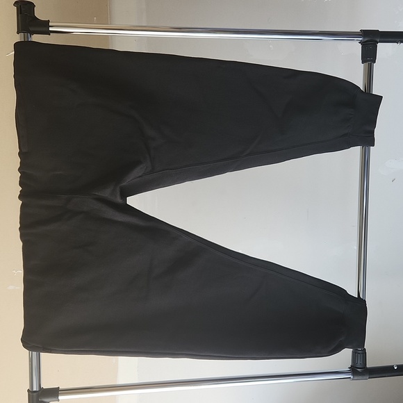 Crooks and castles Chicago bulls t-shirt and sweat pants combo - Picture 8 of 9